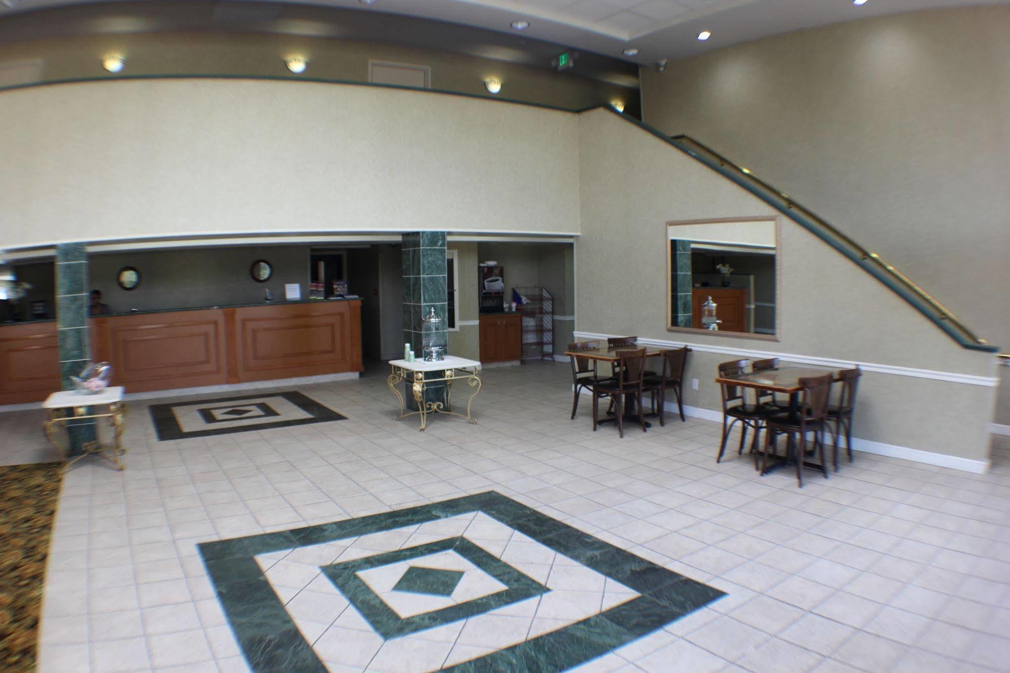 The Garden Inn Elkhart Ngoại thất bức ảnh