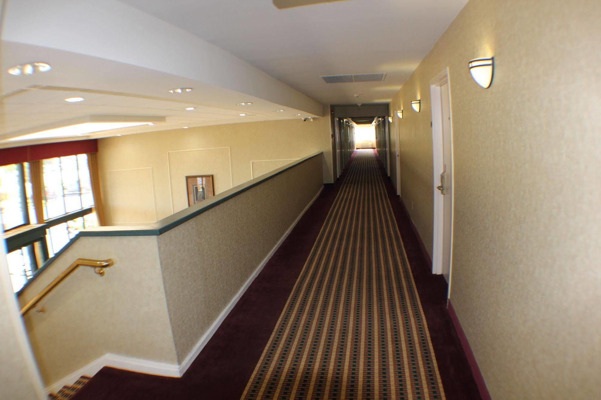 The Garden Inn Elkhart Ngoại thất bức ảnh
